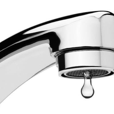 Dripping faucet needing faucet repair by Prestige Plumbing & Construction in Weatherford TX.